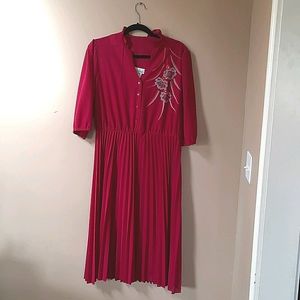 Vintage magenta polyester accordion dress